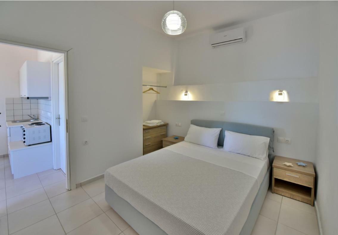 Douskos Beach House Apartment Đảo Hydra Ngoại thất bức ảnh